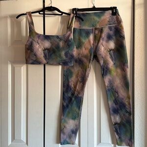 Peloton set - cutest design; barely worn!